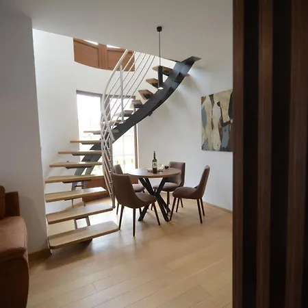 Crown House Vrnjacka Banja